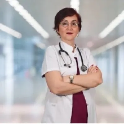 Selcen Özbek