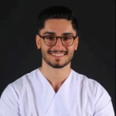 Uzm. Dr. Dt. Mert Demircioğlu profil fotoğrafı
