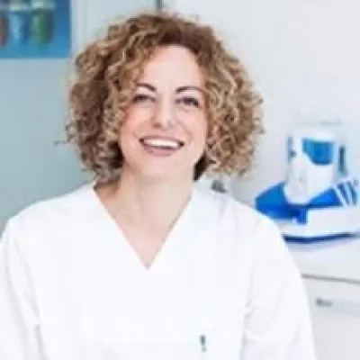 Dr. Dt. Semanur Tanrıkulu Yenigül profil fotoğrafı