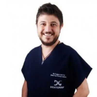 Dr. Dt. Tuğrul Saygı profil fotoğrafı