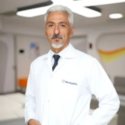 Uzm. Dr. Mustafa Yıldırım profil fotoğrafı