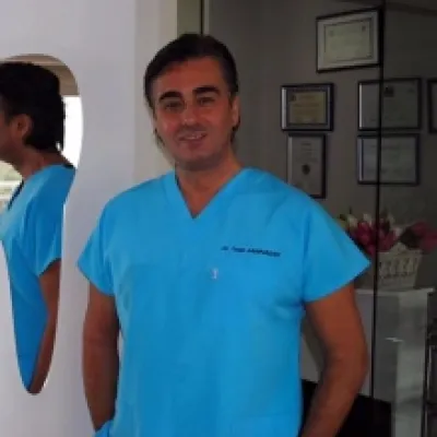 Tanju Sarıhasan