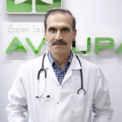 Uzm. Dr. Savaş Üstüner profil fotoğrafı