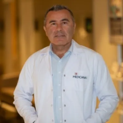 Uzm. Dr. Hüsrev Önder Aydın profil fotoğrafı