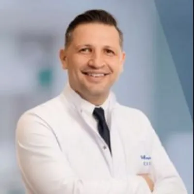 Op. Dr. Ömür Albayrak profil fotoğrafı