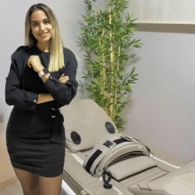 İrem Özel