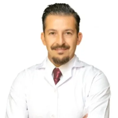 Op. Dr. Özüm Cem Aslan profil fotoğrafı