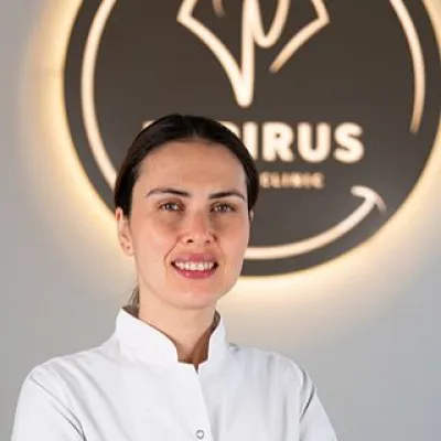 Uzm. Dr. Dt. Özge Uysal profil fotoğrafı