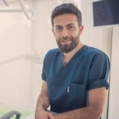 Uzm. Dr. Dt. Burak İrfan İçten profil fotoğrafı