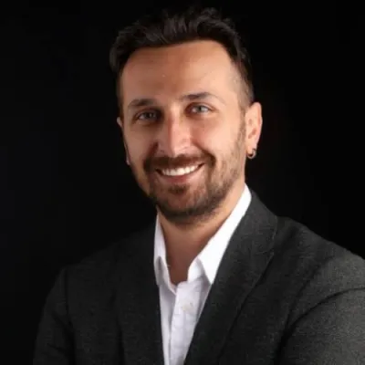 Onur Erdem Erdur