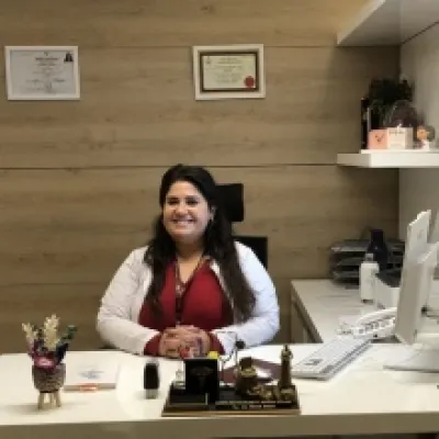 Özge Özer
