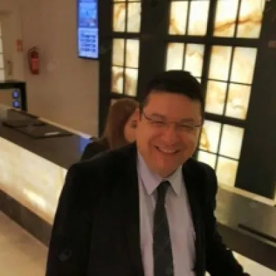 Prof. Dr. İsmail Savaş profil fotoğrafı