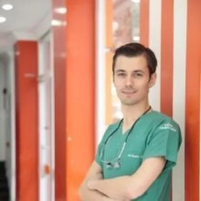 Özgür Gözlüklü
