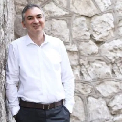 Prof. Dr. Cem Yücel profil fotoğrafı
