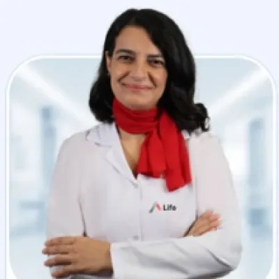 Uzm. Dr. Özge Alp Topbaş profil fotoğrafı