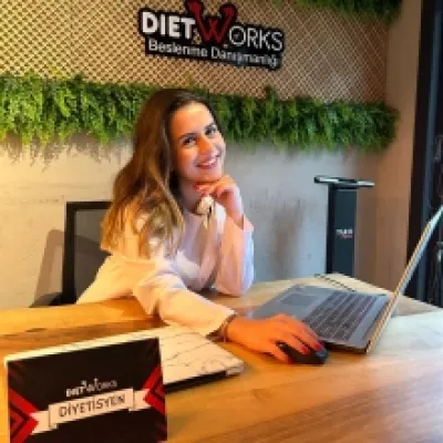 Zeynep Öz profil fotoğrafı