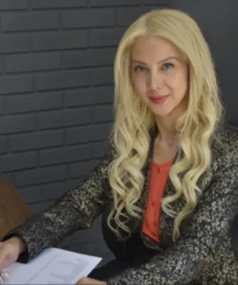Doç. Dr. Ece Harman