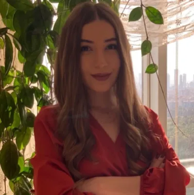 İdil Özgüçlü