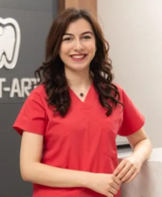 Ece Güner profil fotoğrafı