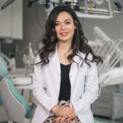 Özge Yılmaz Seçkin profil fotoğrafı
